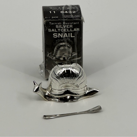Oneida Dining Vintage Wm A Rogers Snail Silver Salt Cellar With Spoon And Box Poshmark